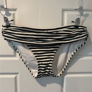 NWOT Victorias Secret Black & White Striped Full Coverage Bikini bottoms XLarge